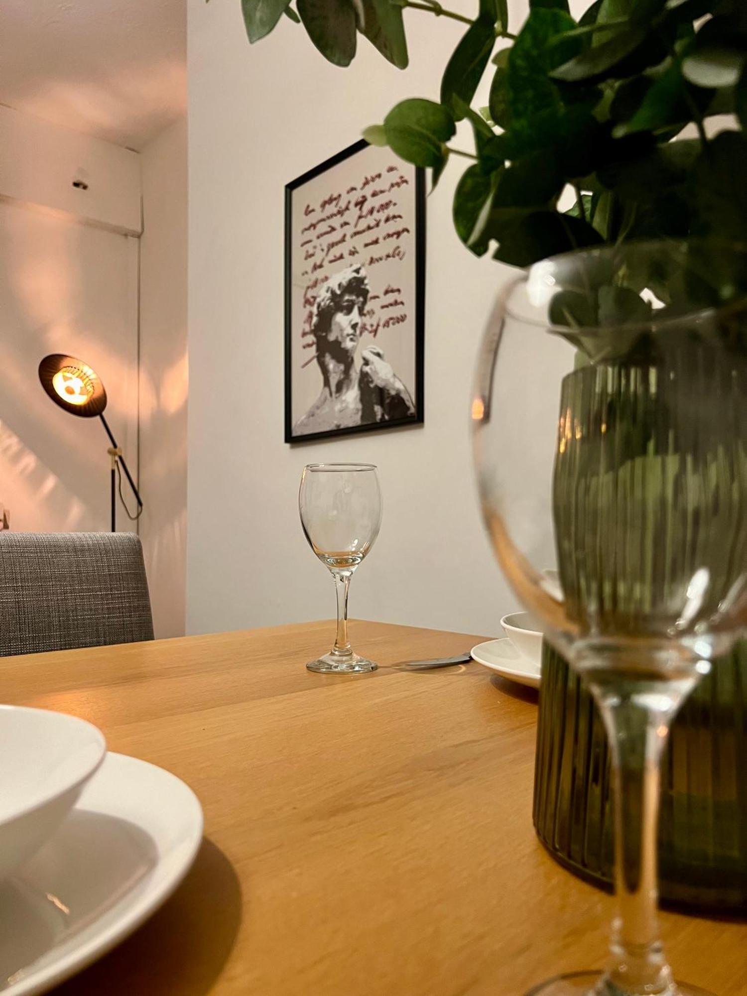 Spacious 3-Bedroom Family Home In Ince Exterior foto